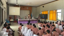 Polres Pekalongan Bekali Pelajar SMAN 1 Bojong dengan Literasi dan Etika Penggunaan AI