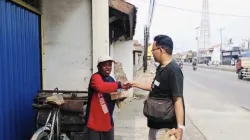 Tim Lambe Umpres Kembali Gelar Jumat Kliwon Berbagi, Ratusan Nasi Kotak Dibagikan di Pantura
